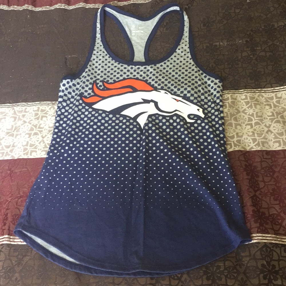 Never worn NFL team Nike Broncos tank top